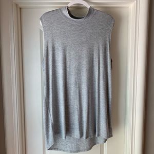 Athleta sleeveless mock turtleneck.  Size xl.